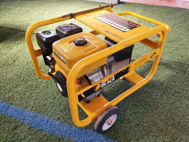 Grupo Electrógeno Gasolina 5 Kvas foto 4