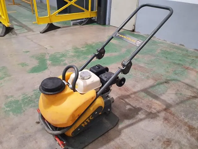 Plancha Vibrante Unidireccional 50cm 105Kg foto 2