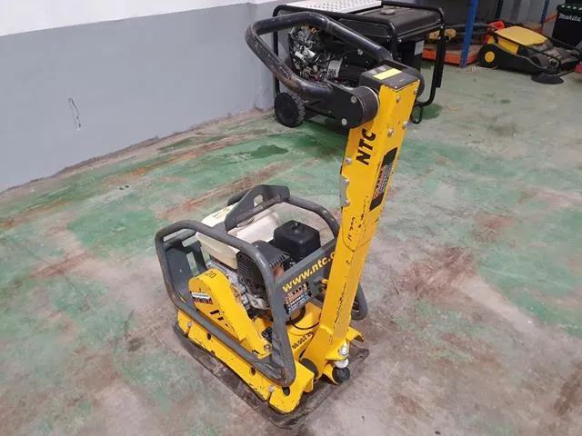 Plancha Vibrante Reversible 40cm 120Kg foto 3