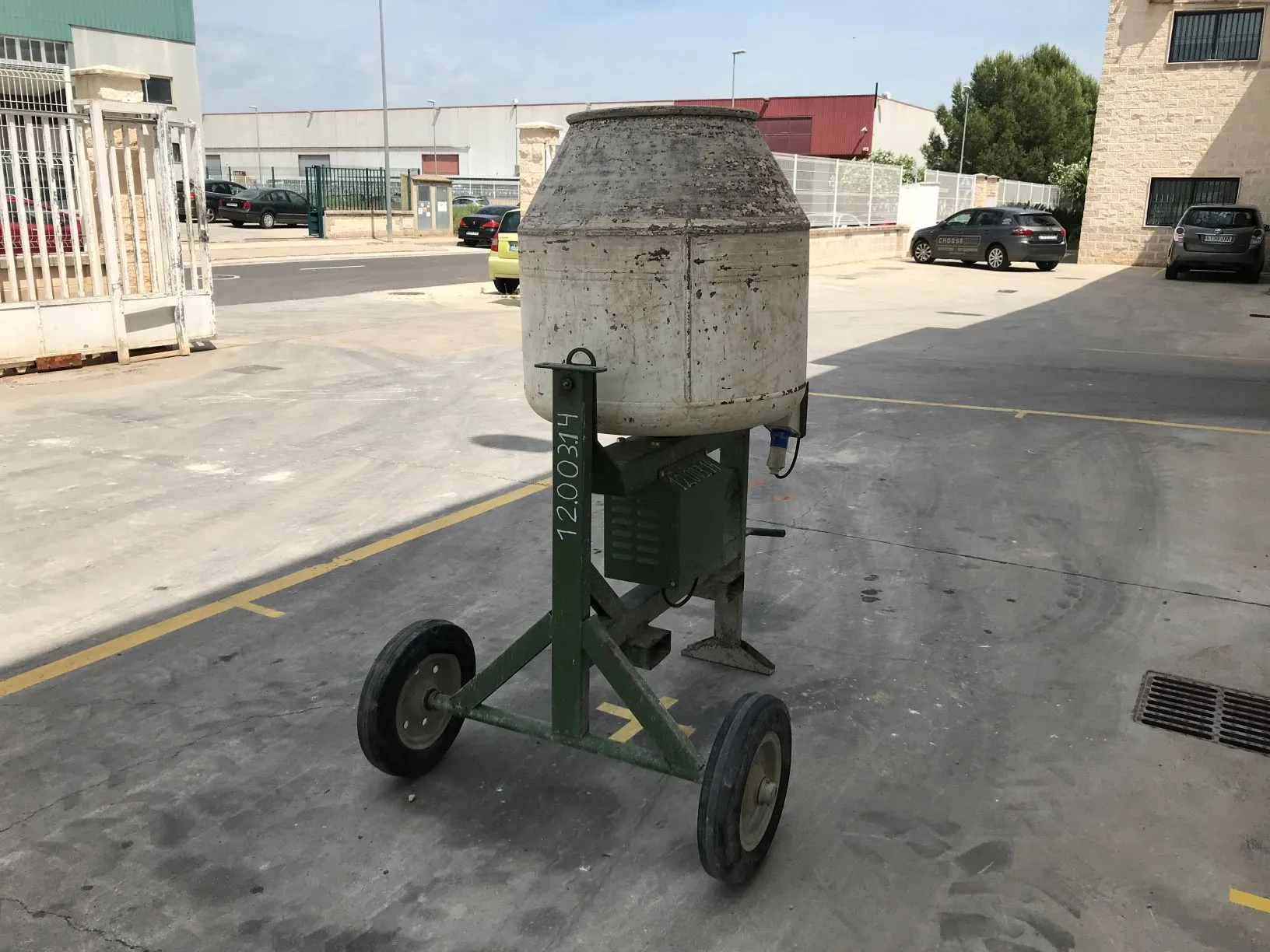 Hormigonera Monofásica 160L Amasado foto 3