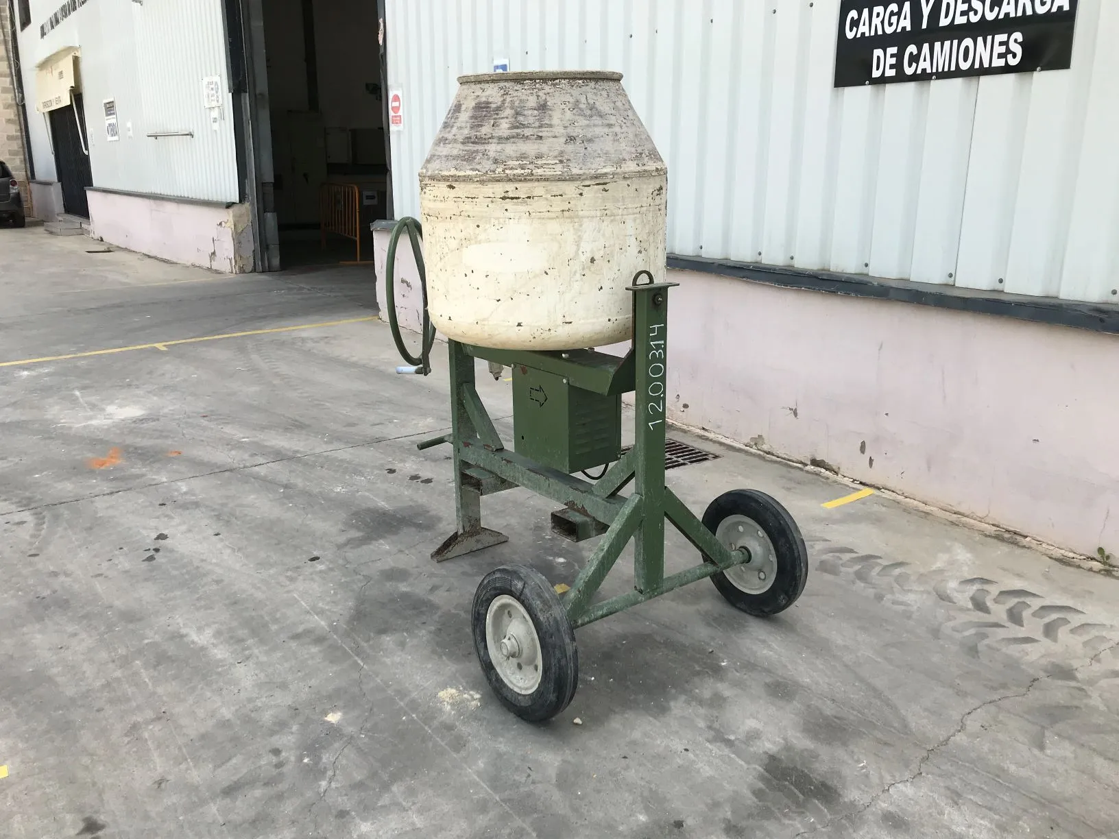 Hormigonera Monofásica 160L Amasado foto 4