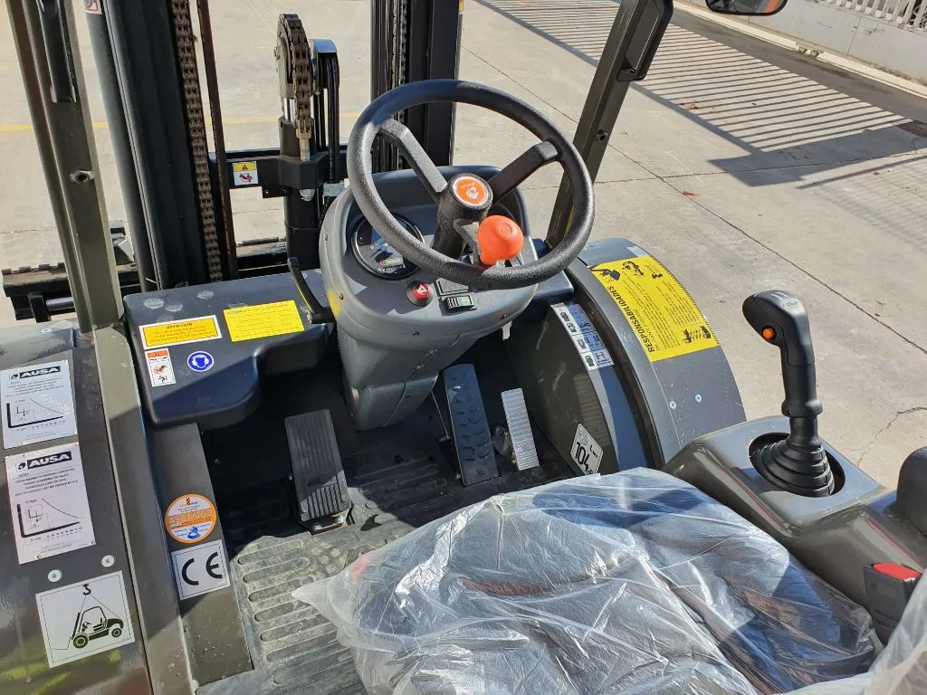 Carretilla Elevadora 2.500Kg TT foto 7