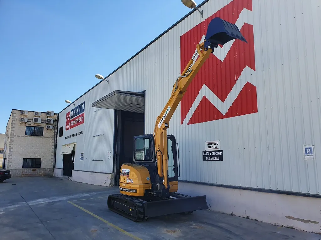 Midi Exacavadora Giratoria 4.500Kg foto 5